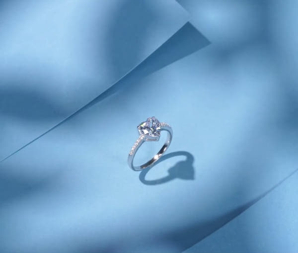 Where Elegance Meets Love – Heart Ring